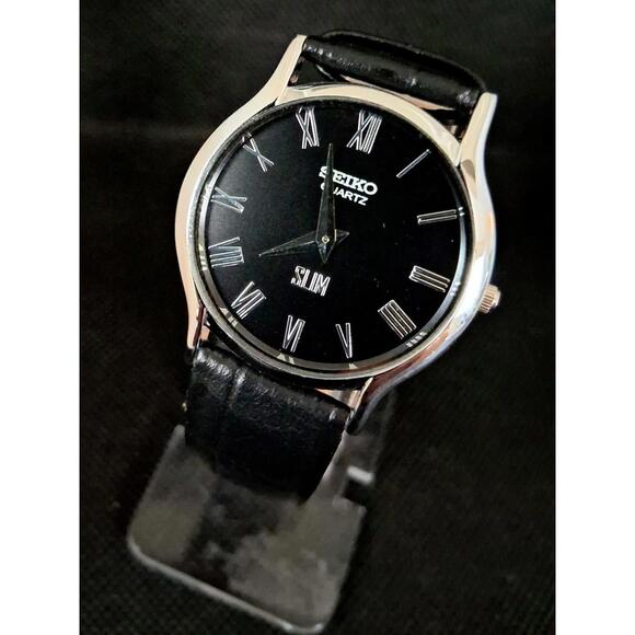 Seiko Other - Seiko Super Slim Men's Vintage Leather Wrist Watch RARE